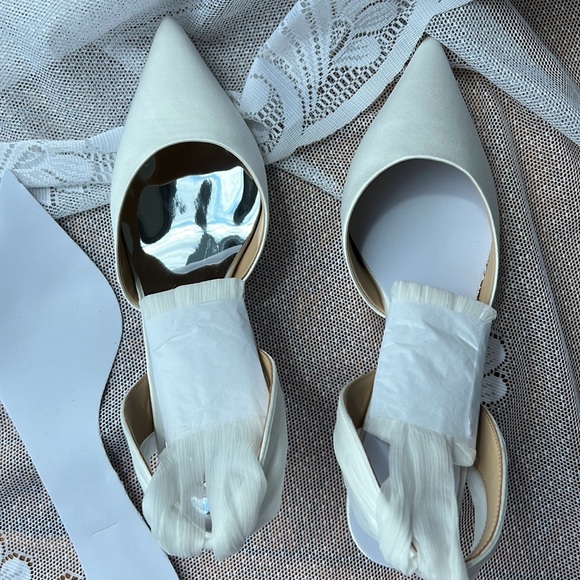 Badgley Mischka Blaze Satin Bow Stilettos - Picture 11 of 17